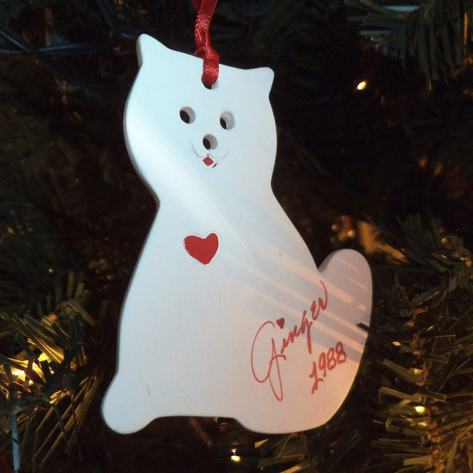 1988 white cat ornament